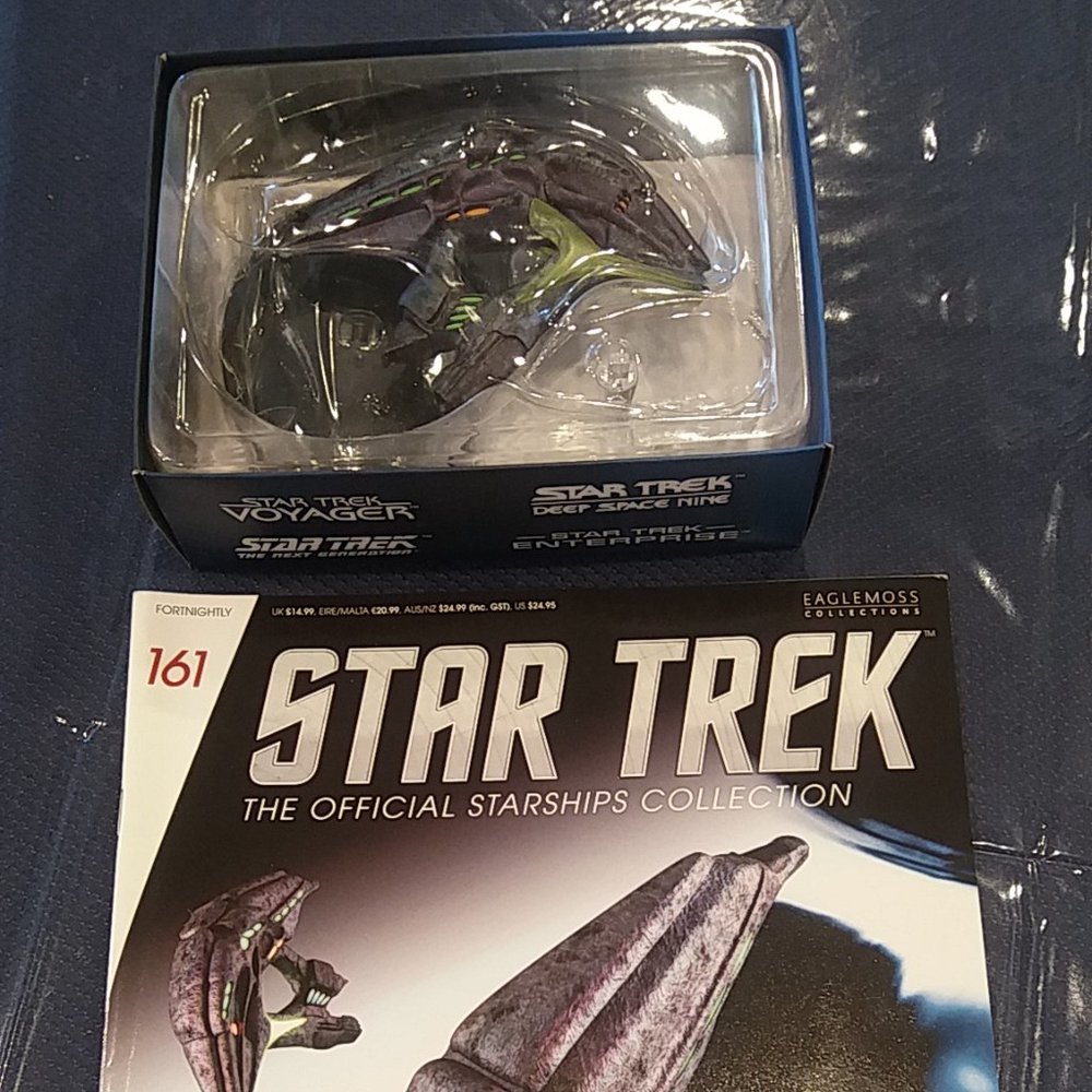 Eaglemoss Diecast Star Trek Void Ship model With Magazine